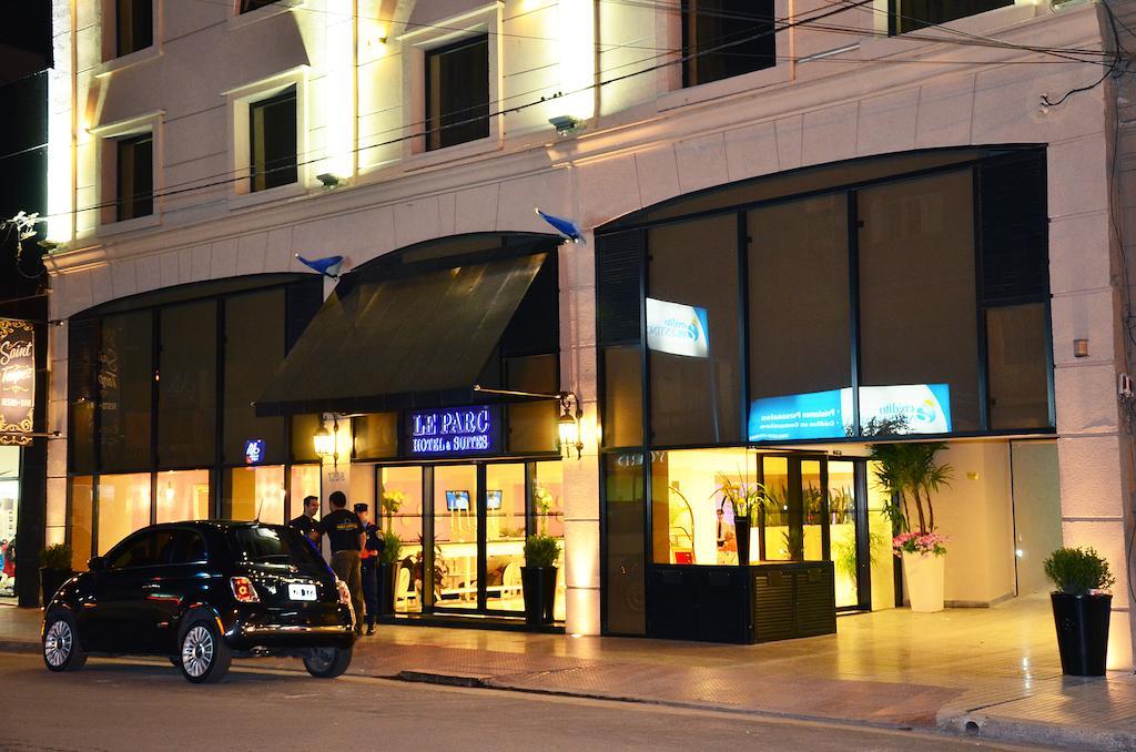 Le Parc Hotel & Suite Villa María Exterior foto